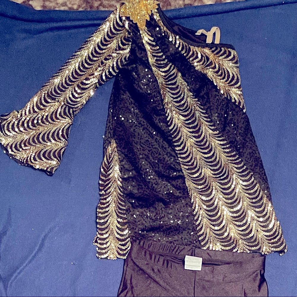 Girls dance outfit/costume